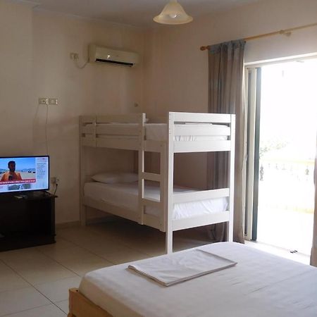 Apartment Urania_1 Saranda Dış mekan fotoğraf